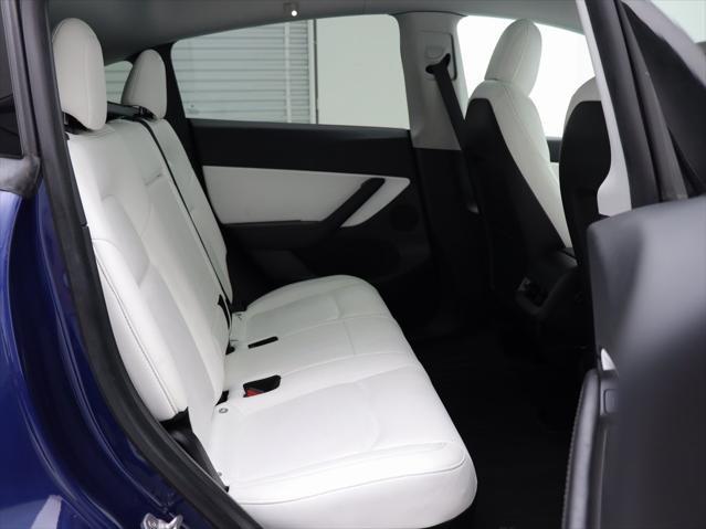 Photo of 2021 Deep Blue Metallic Tesla Model Y