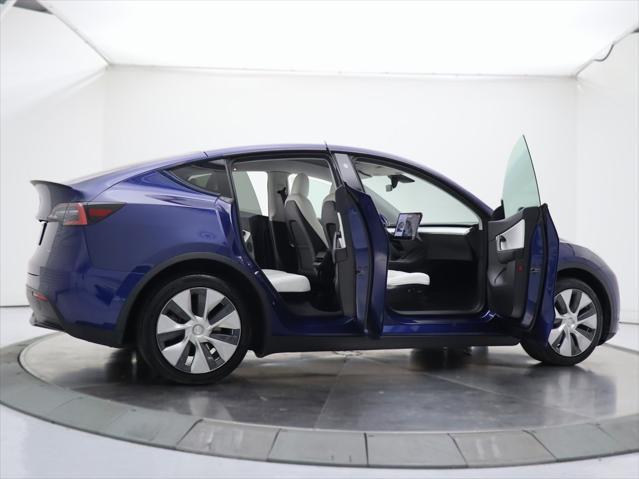 Photo of 2021 Deep Blue Metallic Tesla Model Y