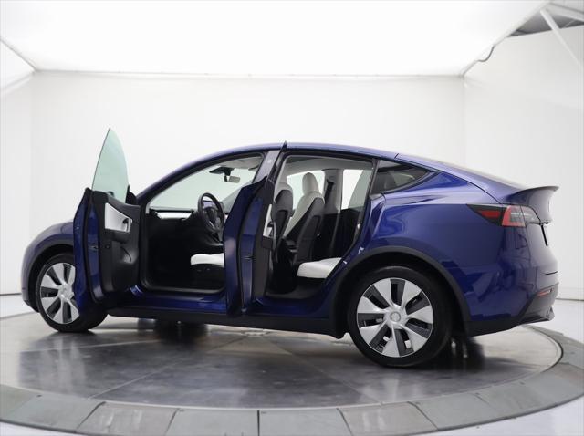 Photo of 2021 Deep Blue Metallic Tesla Model Y