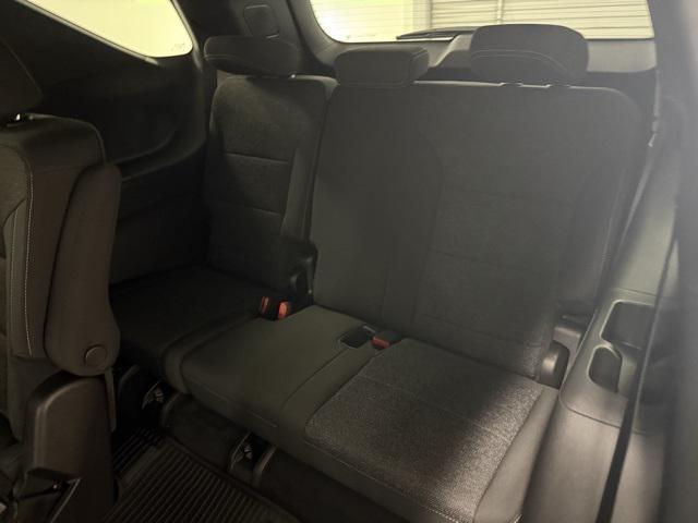 Photo of 2025 Mosaic Black Metallic Chevrolet Traverse