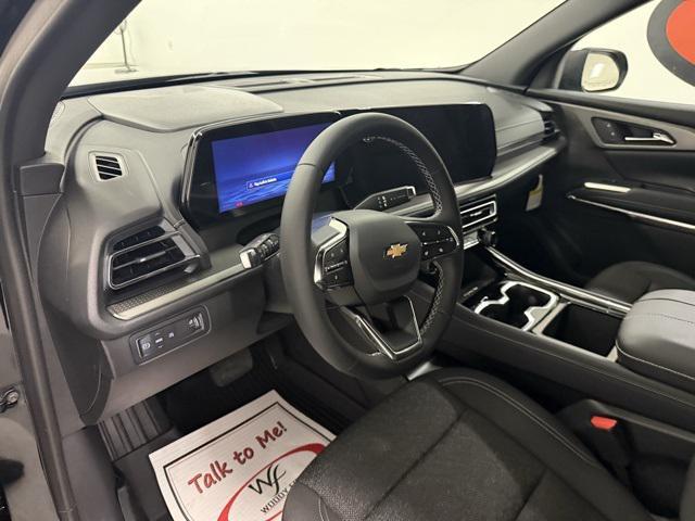 Photo of 2025 Mosaic Black Metallic Chevrolet Traverse