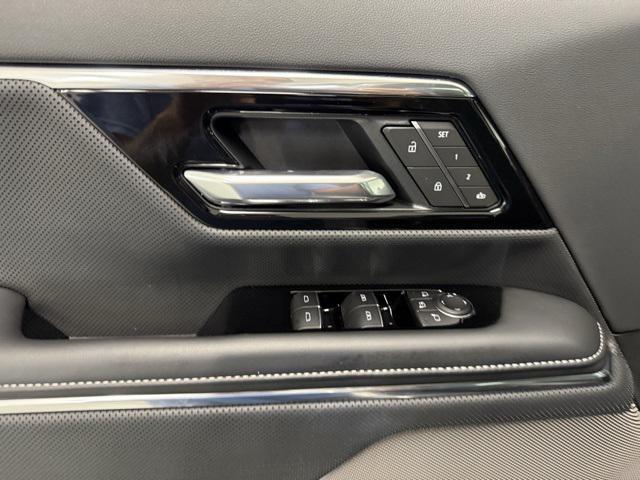 Photo of 2025 Thunderstorm Gr GMC Sierra EV