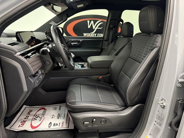 Photo of 2025 Thunderstorm Gr GMC Sierra EV