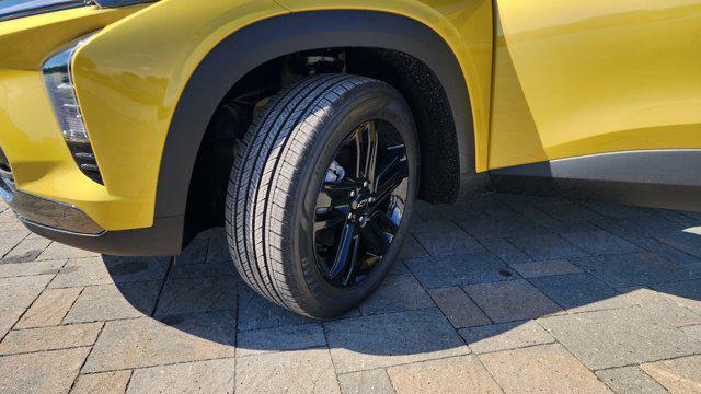 Photo of 2025 Nitro Yellow Metallic Chevrolet Trax