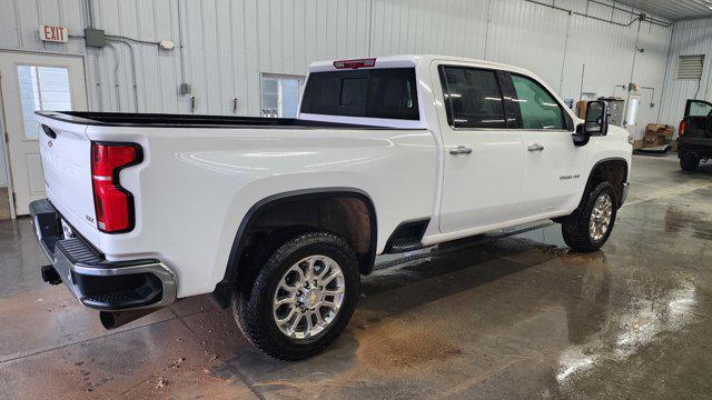 Photo of 2025 Summit White Chevrolet Silverado 3500