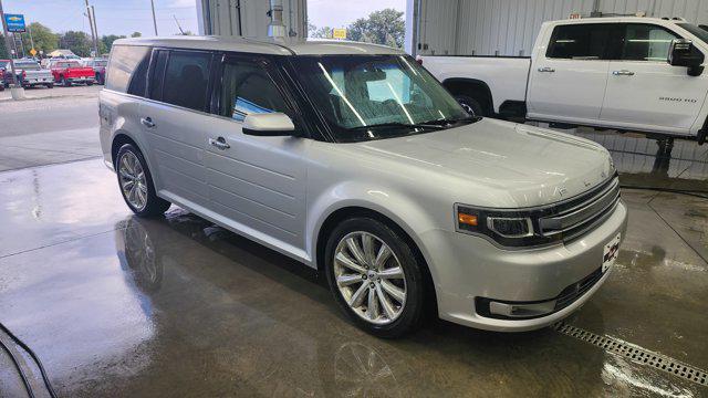 Photo of 2016 Ingot Silver Metallic Ford Flex