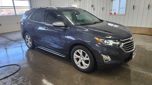 Photo of 2018 Storm Blue Metallic Chevrolet Equinox