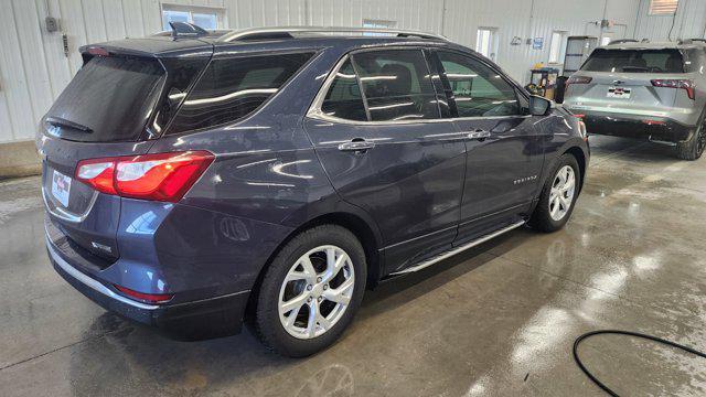 Photo of 2018 Storm Blue Metallic Chevrolet Equinox
