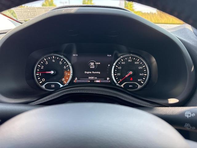 Photo of 2017 Omaha Orange Jeep Renegade