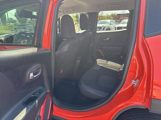 Photo of 2017 Omaha Orange Jeep Renegade