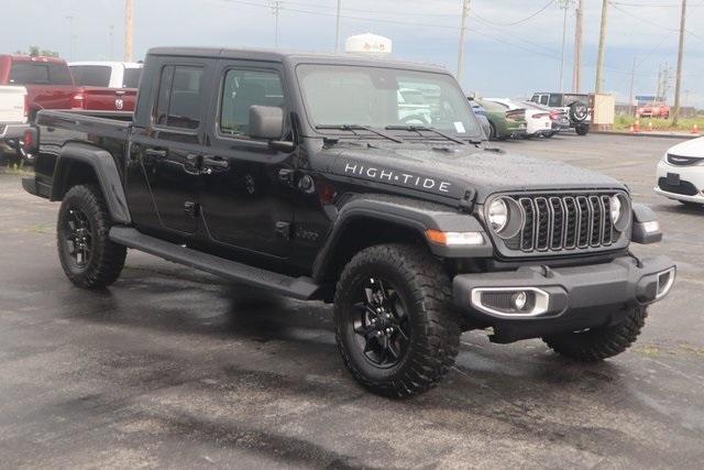 Photo of 2025 Black Clearcoat Jeep Gladiator