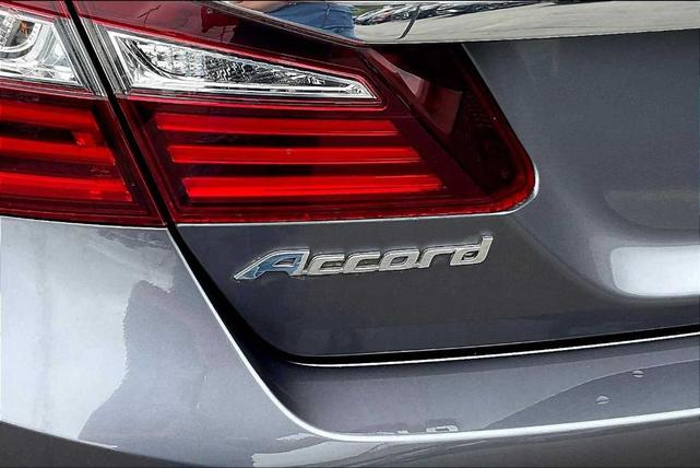 Photo of 2017 Modern Steel Metallic Honda Accord