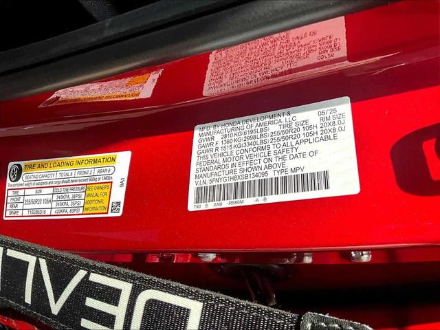 Photo of 2025 Radiant Red Metallic II Honda Pilot