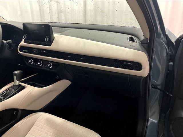 Photo of 2023 Pearl Honda HR-V