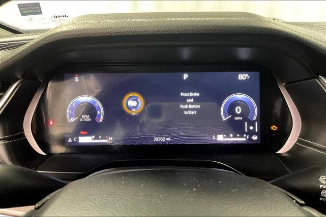 Photo of 2021 Diamond Black Jeep Grand Cherokee L
