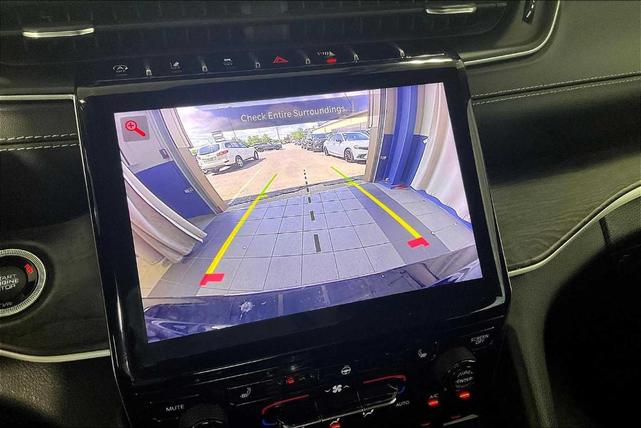 Photo of 2021 Diamond Black Jeep Grand Cherokee L