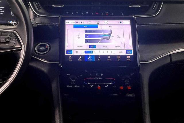 Photo of 2021 Diamond Black Jeep Grand Cherokee L