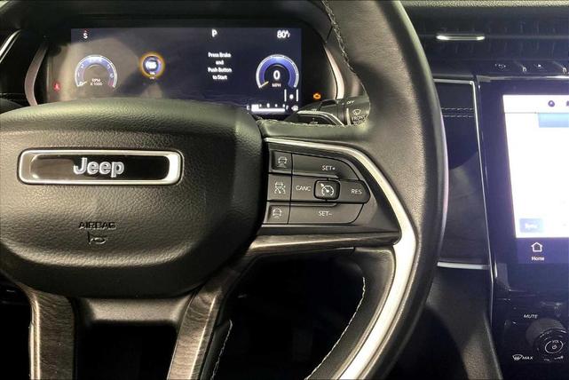 Photo of 2021 Diamond Black Jeep Grand Cherokee L