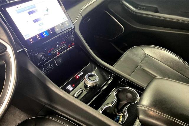 Photo of 2021 Diamond Black Jeep Grand Cherokee L