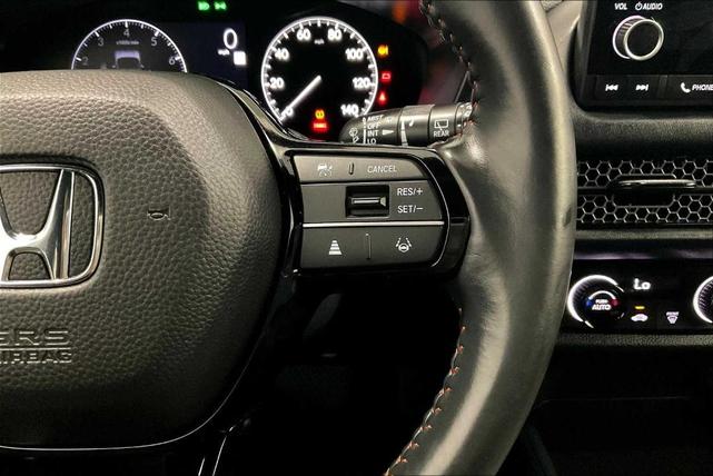 Photo of 2023 Platinum White Pearl Honda HR-V
