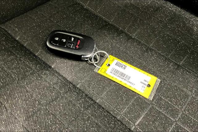 Photo of 2023 Platinum White Pearl Honda HR-V