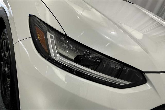 Photo of 2023 Platinum White Pearl Honda HR-V