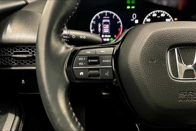 Photo of 2023 Platinum White Pearl Honda HR-V