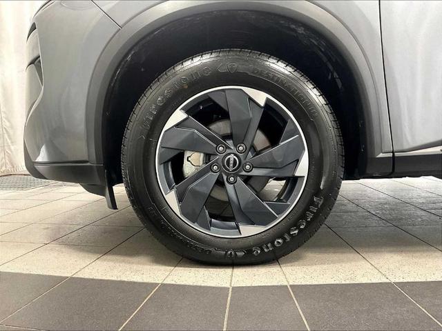 Photo of 2024 Gun Metallic Nissan Rogue