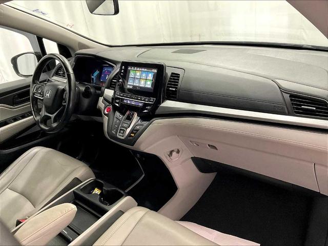 Photo of 2020 Lunar Silver Metallic Honda Odyssey