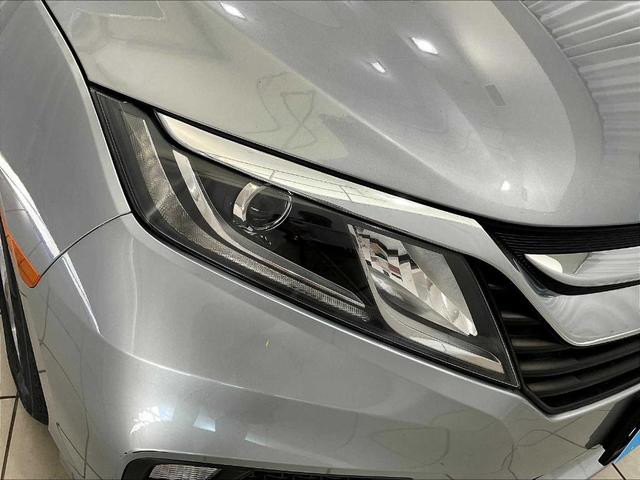 Photo of 2020 Lunar Silver Metallic Honda Odyssey