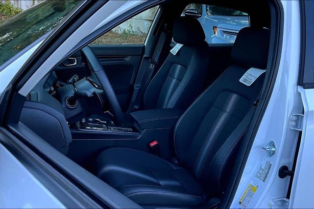 Photo of 2025 Platinum White Pearl Honda Civic
