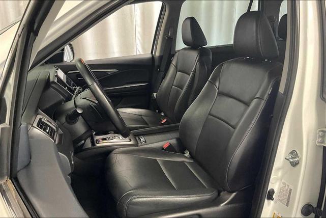 Photo of 2022 Platinum White Pearl Honda Pilot