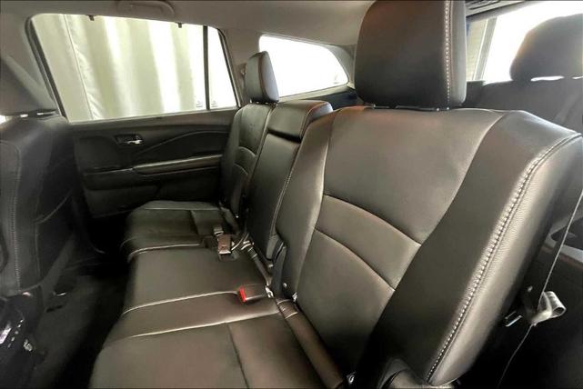 Photo of 2022 Platinum White Pearl Honda Pilot