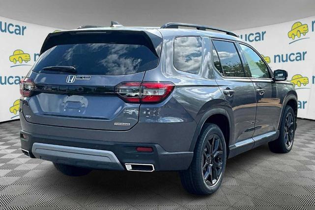 Photo of 2025 Modern Steel Metallic Honda Pilot