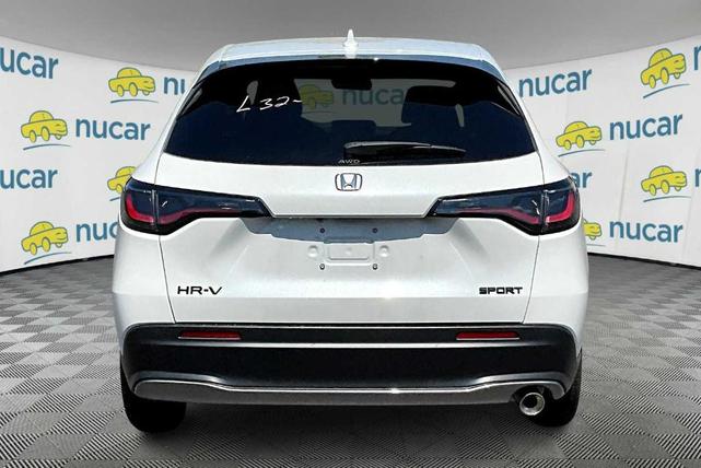 Photo of 2026 Platinum White Pearl Honda HR-V