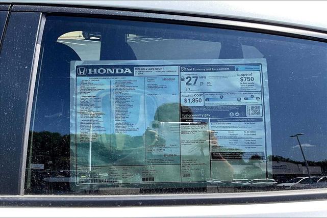 Photo of 2026 Platinum White Pearl Honda HR-V
