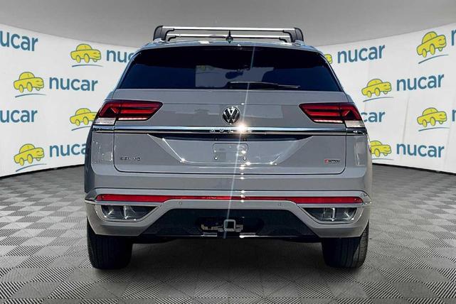 Photo of 2021 Pure Gray Volkswagen Atlas Cross Sport