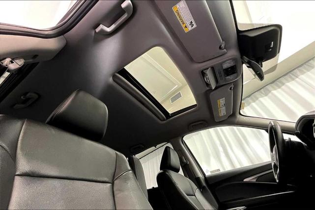 Photo of 2022 Crystal Black Pearl Honda Pilot