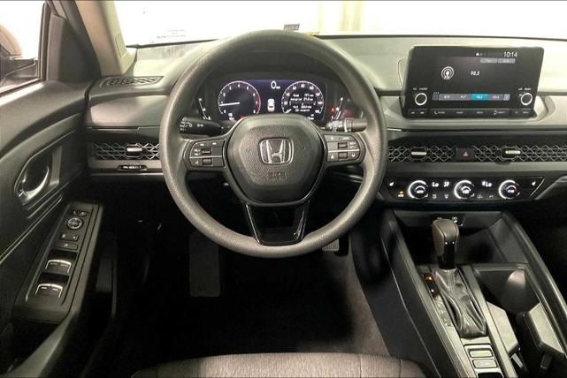 Photo of 2025 Solar Silver Metallic Honda Accord