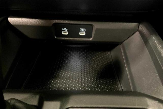 Photo of 2025 Solar Silver Metallic Honda Accord