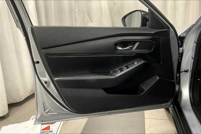 Photo of 2025 Solar Silver Metallic Honda Accord