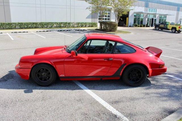 Photo of 1982 Guards Red Porsche 911