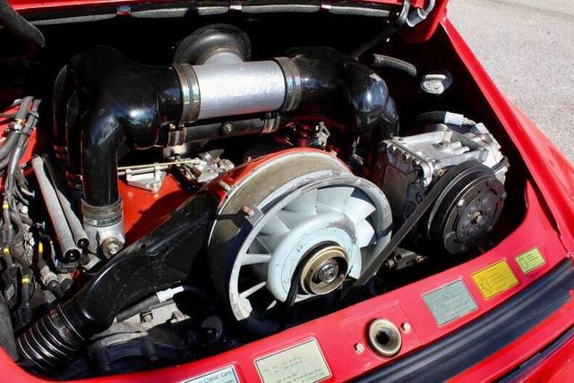 Photo of 1982 Guards Red Porsche 911
