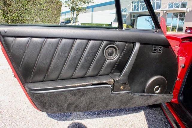 Photo of 1982 Guards Red Porsche 911