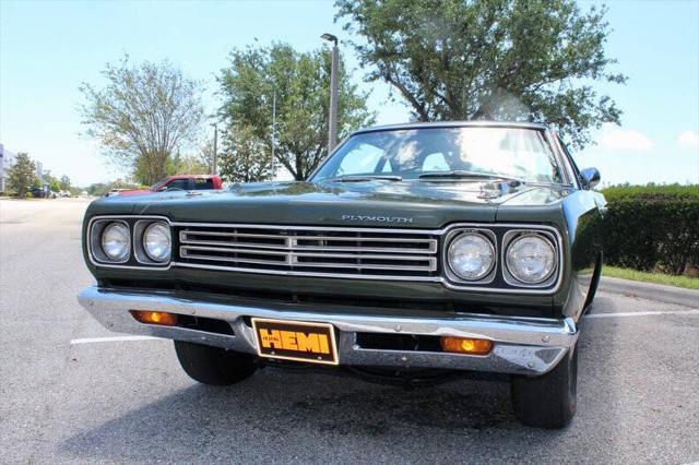Photo of 1969 Ivy Green Metallic Plymouth Roadrunner