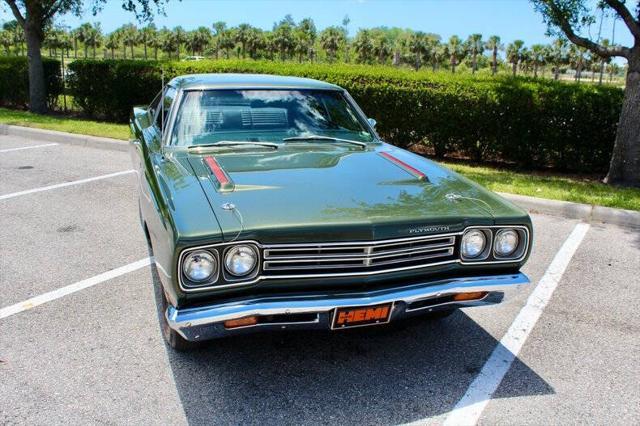 Photo of 1969 Ivy Green Metallic Plymouth Roadrunner