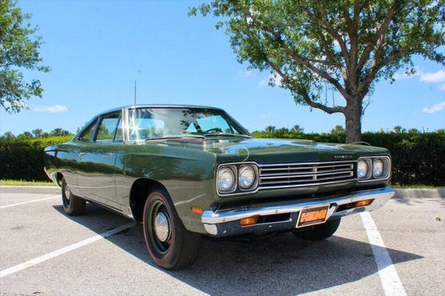 Photo of 1969 Ivy Green Metallic Plymouth Roadrunner