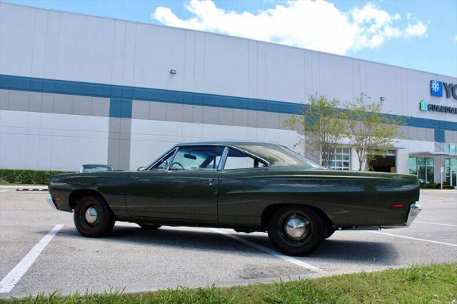 Photo of 1969 Ivy Green Metallic Plymouth Roadrunner