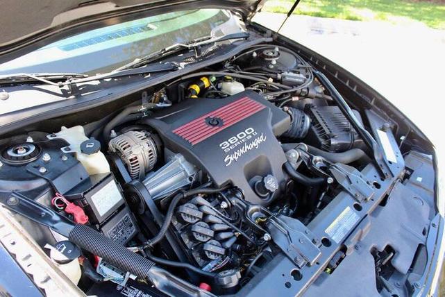 Photo of 2004 Black Chevrolet Monte Carlo