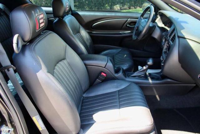 Photo of 2004 Black Chevrolet Monte Carlo